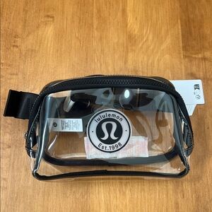 Everywhere Belt Bag *Clear